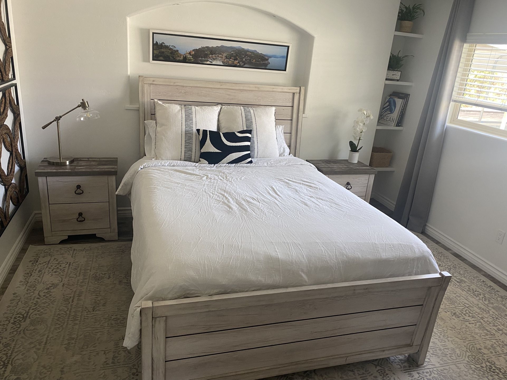 Queen Size Bedroom Set,