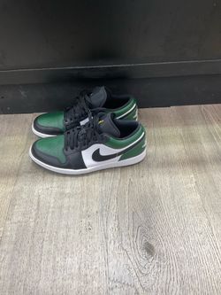 Nike Jordan 1  size 11