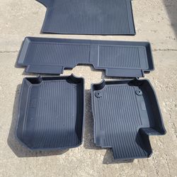 2025-26 Chevy Equinox Factory Rubber Floor Mats