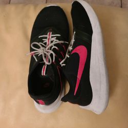 Nike Men's Or Boys Shoe 