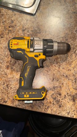 Dewalt Drill DCD998