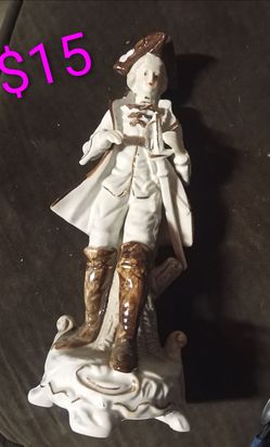 Porcelain figurine $15