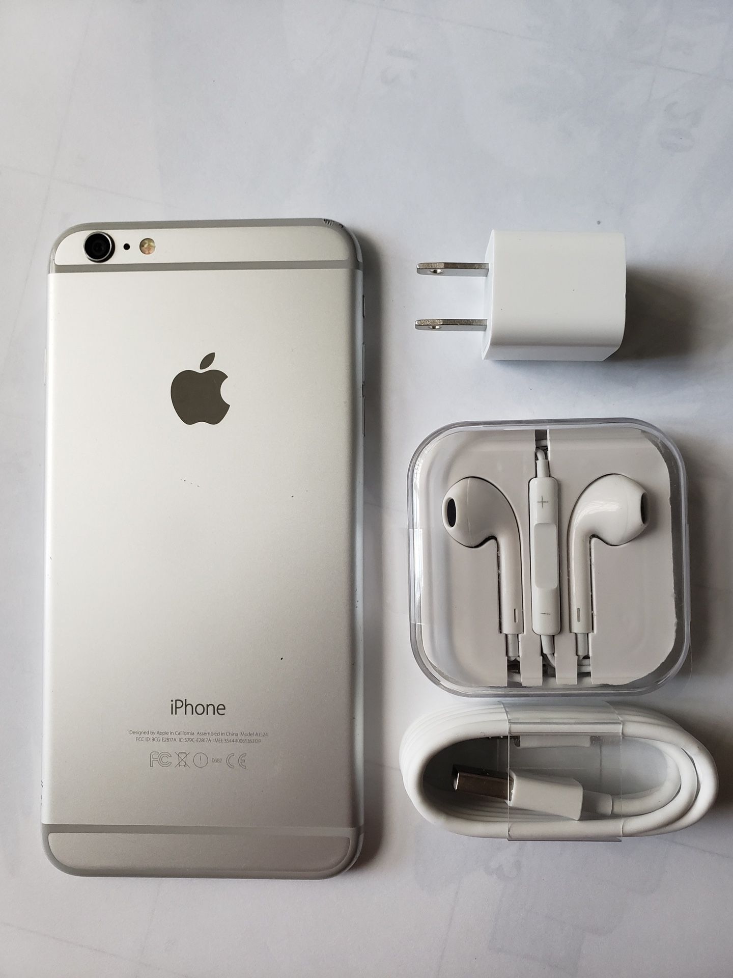 iPhone 6 Plus, Unlocked, works any company sim card any country internationally 