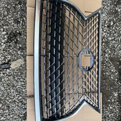 2020 2021 2022 LEXUS RX350 RX450H FRONT GRILLE W/Sensor Holes W/O Surround OEM