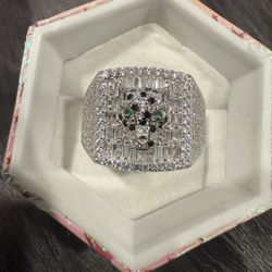 925 Silver Panther Ring (size 10)