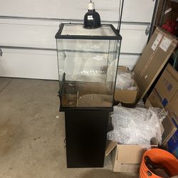 Zoo Med 18x18x24in Terrarium With Exo Terra Stand $80 Obo