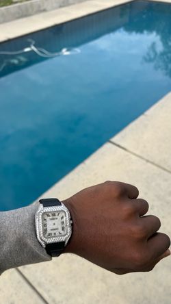 Moissanite Cartier Face Is Cracked