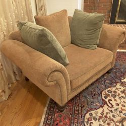Living Room Sofa Golden Brown 60 X40 Inches.