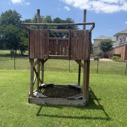 Children’s Play Fort