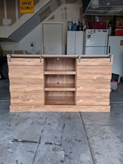 Cabinet/ TV Stand