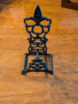 Ornate Antique Cast Iron Garden Hose Decoration