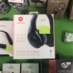 Pulse Escape Wireless Over-Ear Headphones