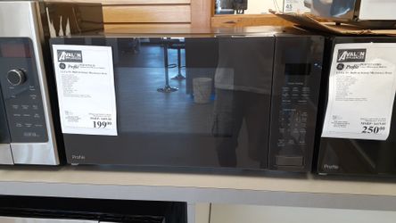 GE 2.2 Cu. Ft Built-in Sensor Microwave