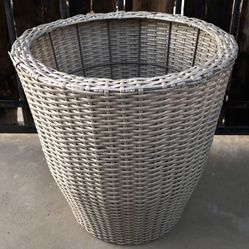 Basket Plant Stand with Elevated Center