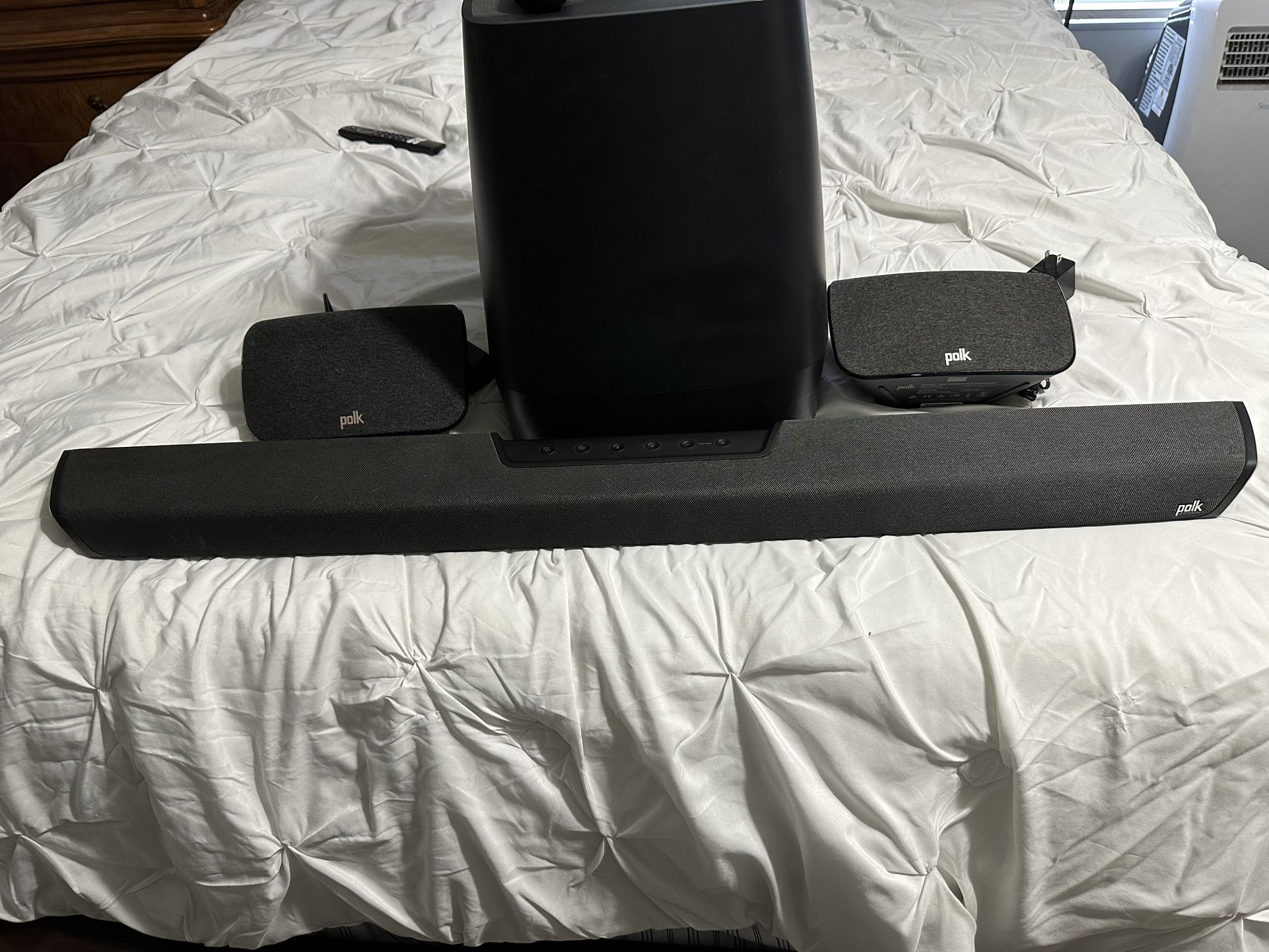 Polk Magnifi 2 Sound Bar Wireless Sub and Rear Speaker