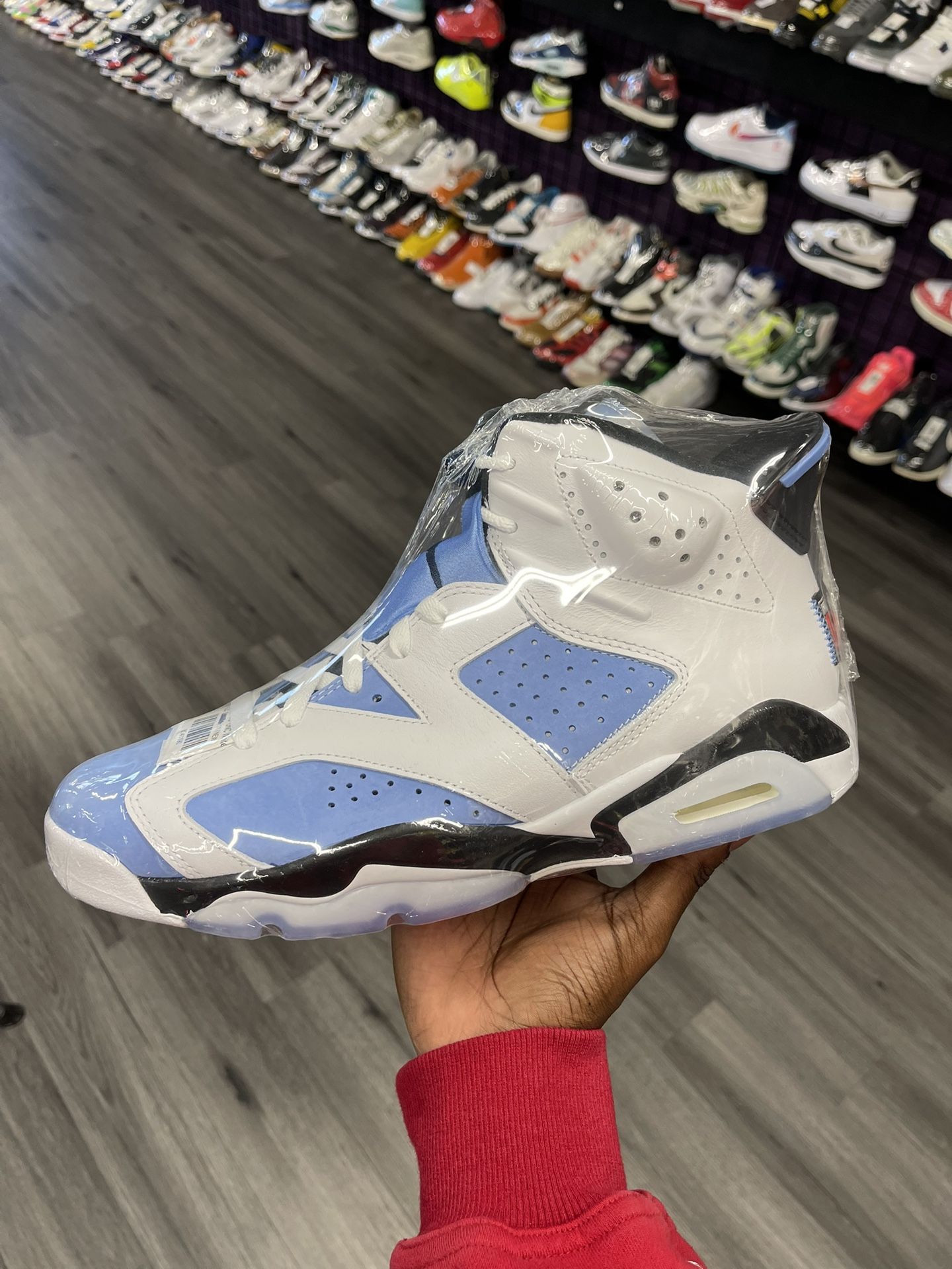 Air Jordan 6 “UNC” 