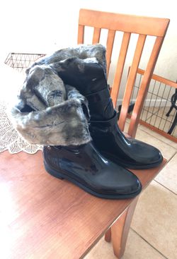 Stuart Weitzman Women’s faux fur 9 1/2 boots