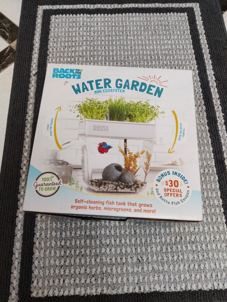 Back To The Roots Water Garden & Fish Tank
