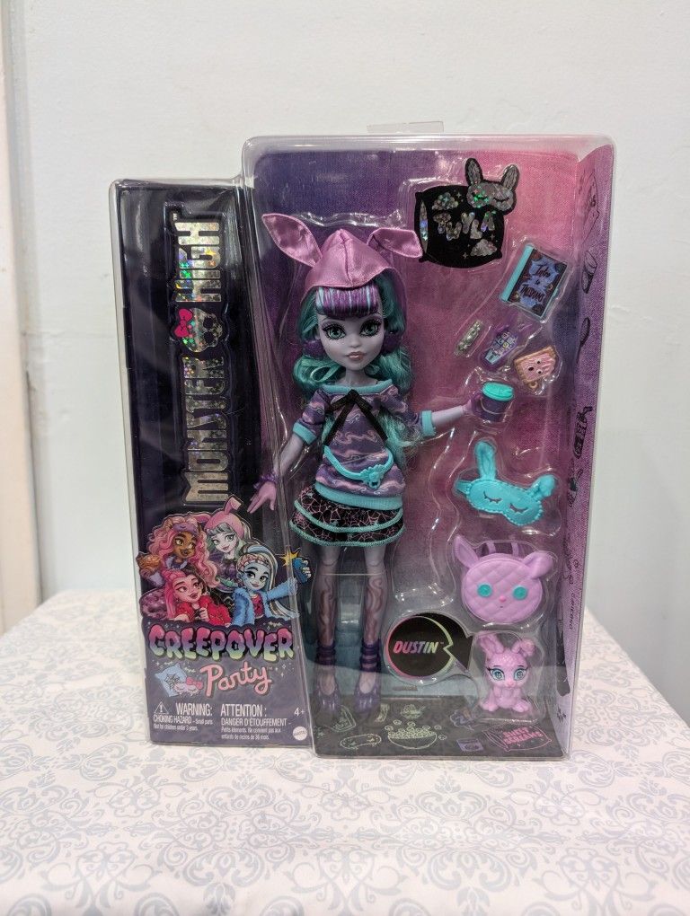 Monster High Creepover Party Twyla Doll