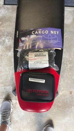 Toyota cargo net and first aid kit