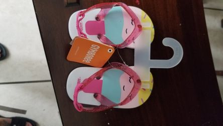 Toddler sandels size 5-6