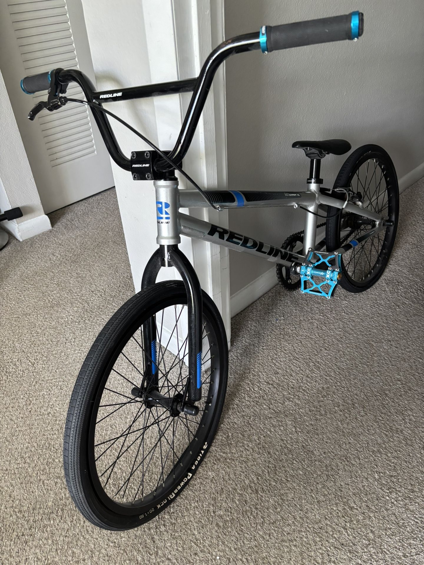 BMX Race Bike – Redline Expert – Ultra Lightweight – Helmet Included