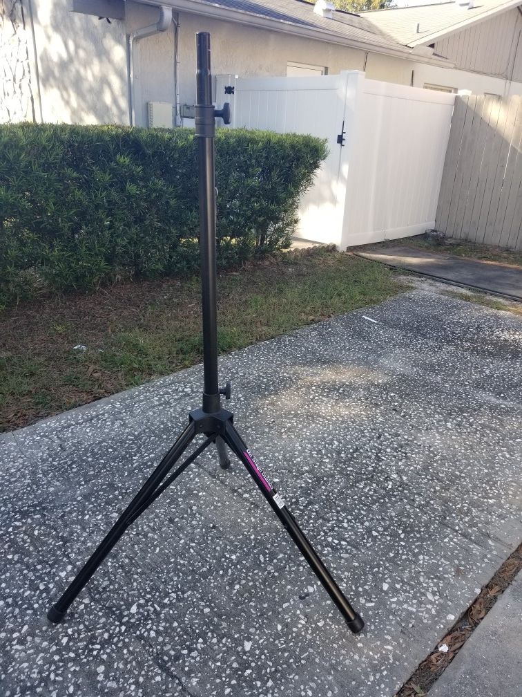 On-Stage SPEAKER / LIGHT STAND