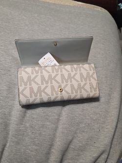 Michael Kors Wallet, Brandon New