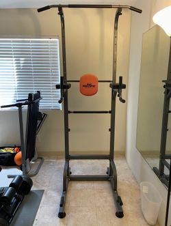 Power Tower Pull Up Bar Station /Dip Station