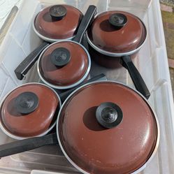 Vintage club pots