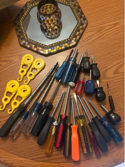 Lots of Screwdrivers (will separate)