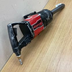 SNAP-ON PT1800 1” DRIVE AIR IMPACT WRENCH.