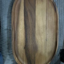 Beautiful Acacia Wood Serving Tray in Perfect Condition!  Dimensions In Pics.