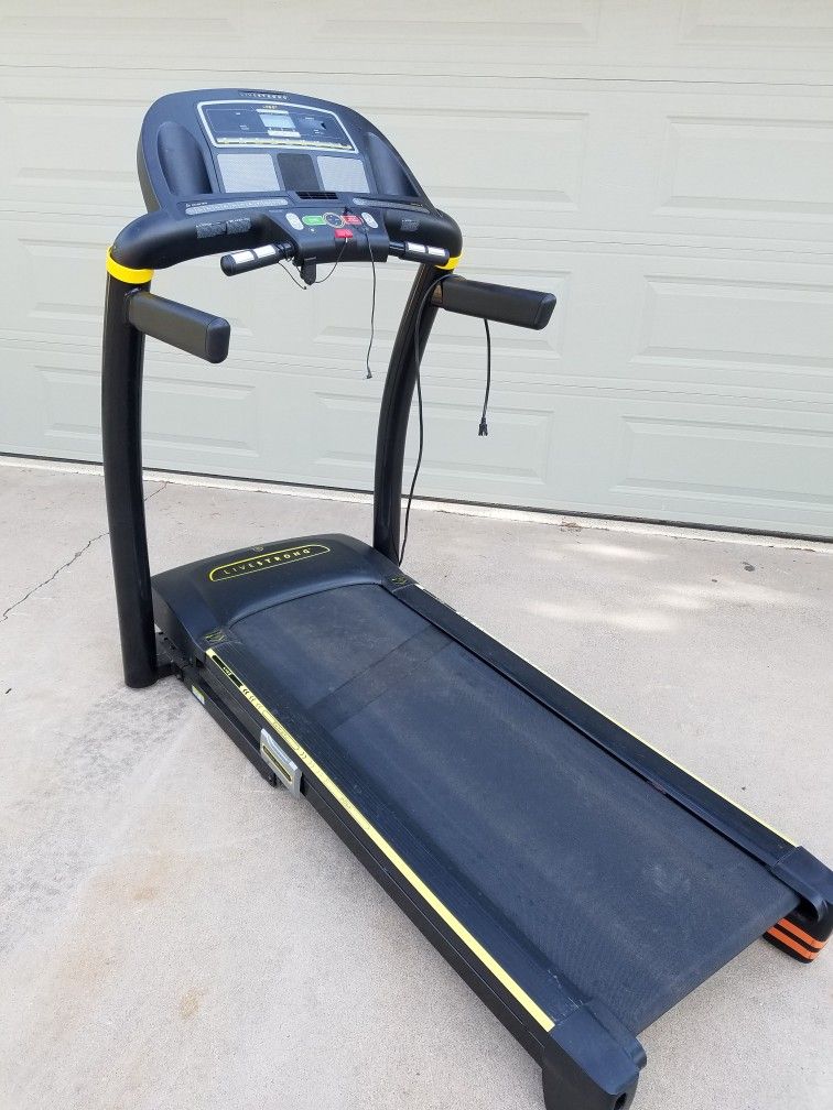 LIVESTRONG (LANCE ARMSTRONG) LS10.0T TREADMILL