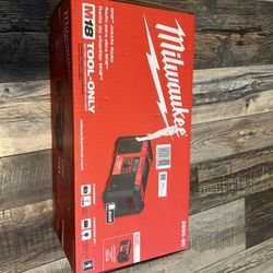 Milwaukee M18 Radio 