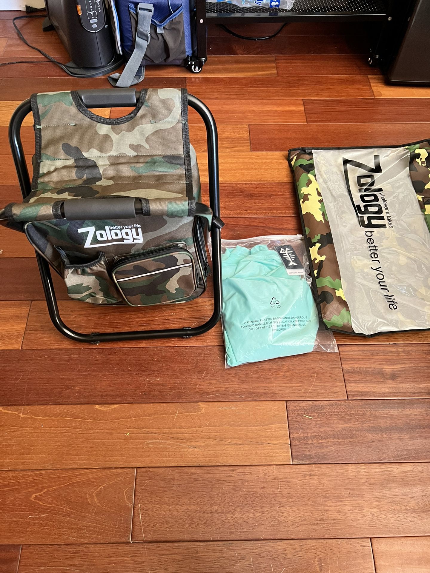 Zology Fishing Bag/chair. With XL fishing Shirt for Sale in Orange