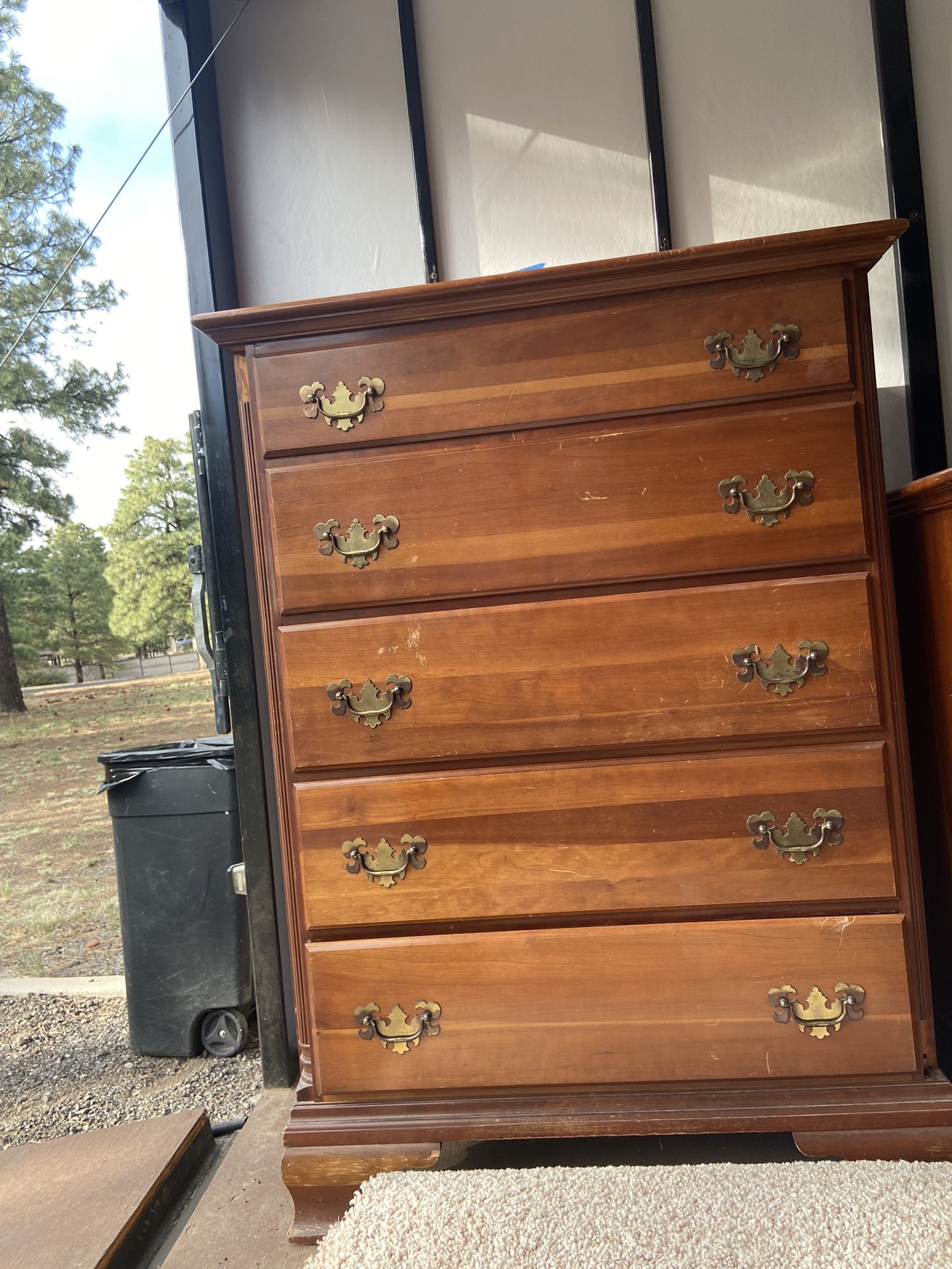 Early American Bedroom Furniture