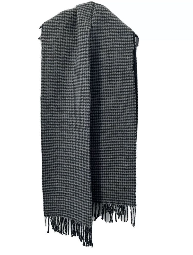 Forever 21 Women’s Men’s Gray Knit Warm Wool Blend Winter Scarf Shawl