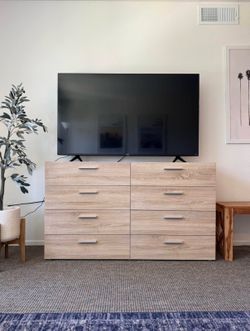 Hisense 58" Roku Smart TV (Model 58R6E3)
