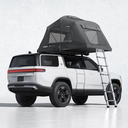 Yakima’s SkyRise HD Medium Rooftop Tent
