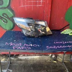 2016 2023 mercedes benz metris passenger right headlight