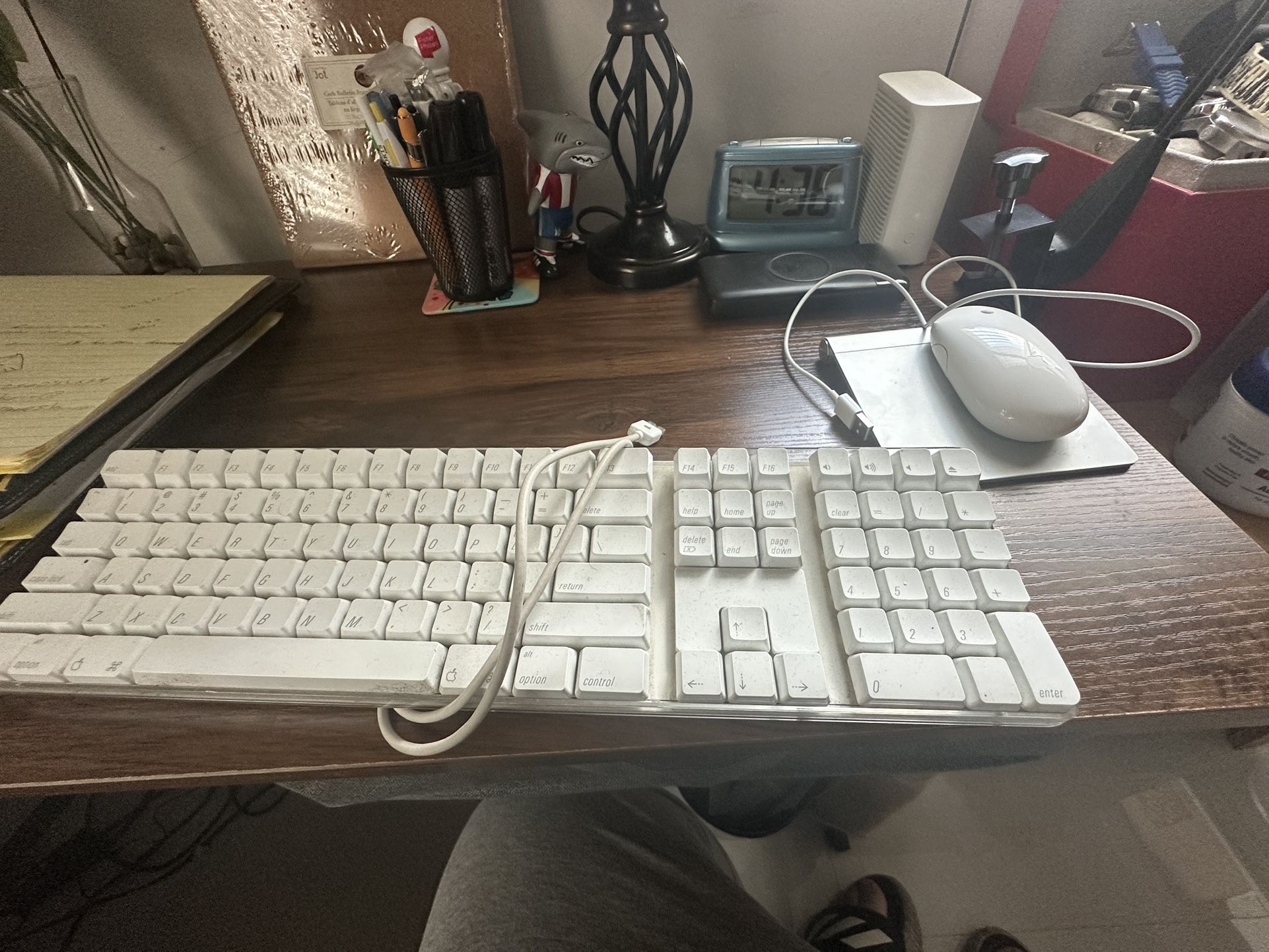 Apple Keyboard-mouse And Mouse Pad
