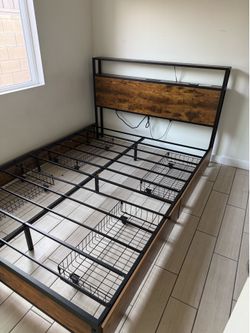 Queen Size Bed Frame with Storage