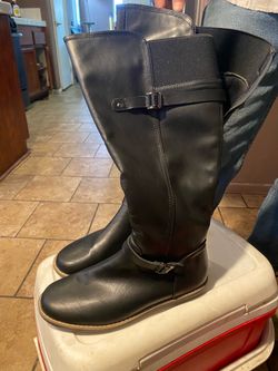Boots 8.5
