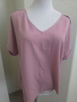 Lavender/ dusty rose color blouse is size L