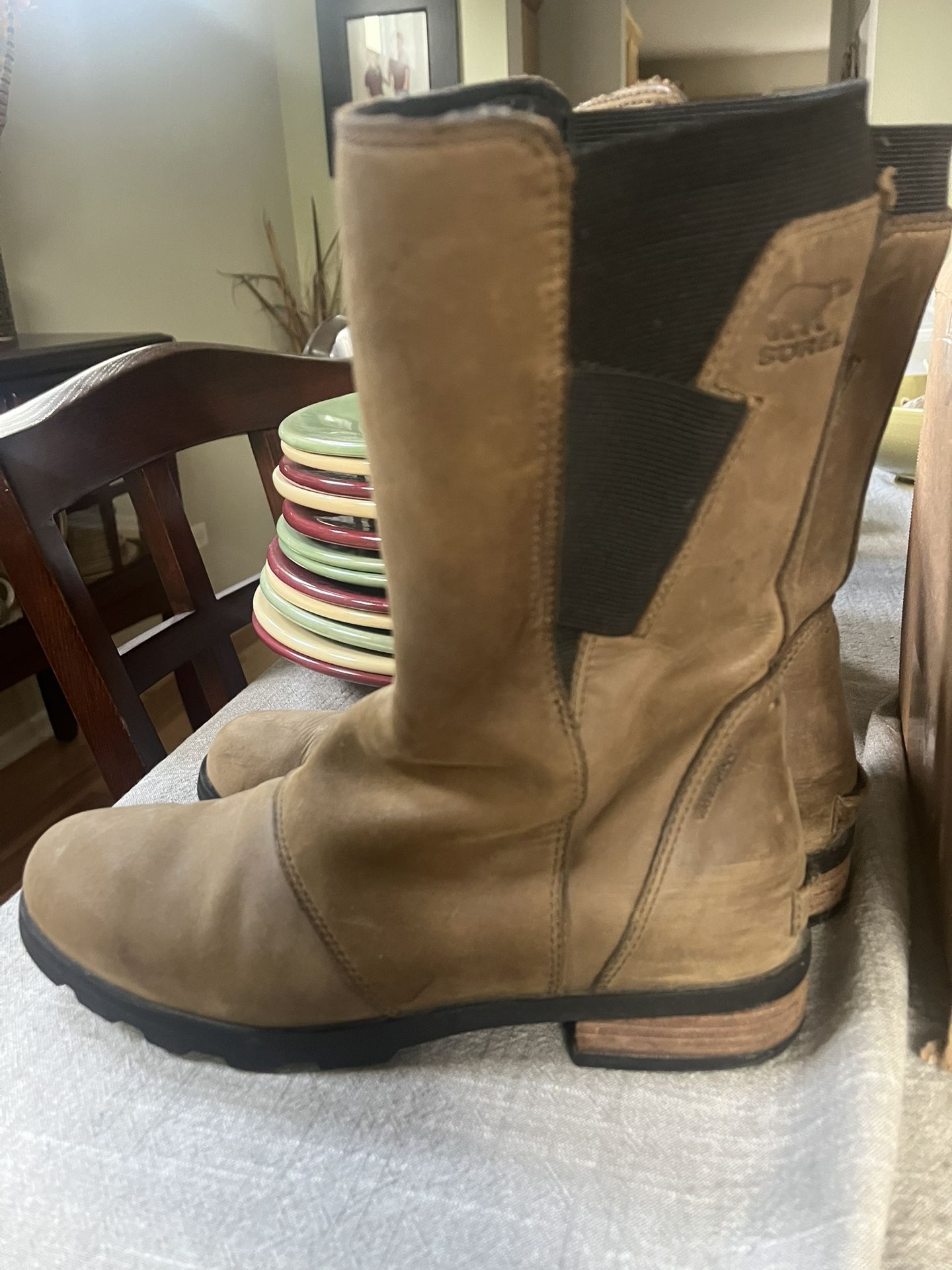 Sorel Women’s Boots Size 9