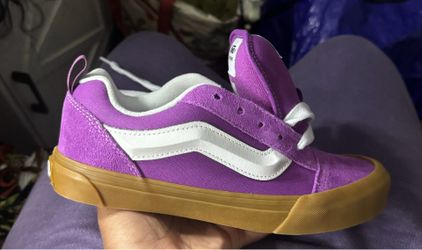 Vans Knu School