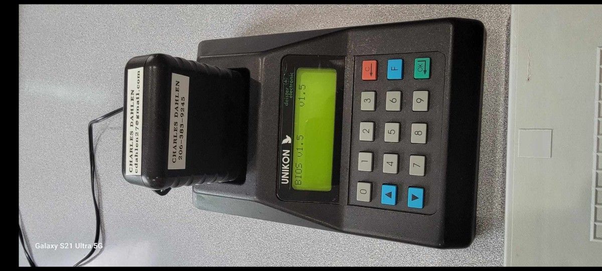 Unikon Racing Pigeon Clock For Sale