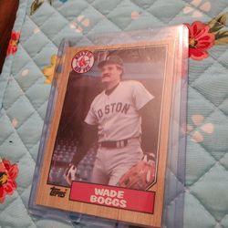 Wade Boggs Error 1987 Topps Darker Wood Grain Baseball Card 