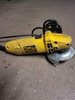 DEWALT ANGLE GRINDER DW400